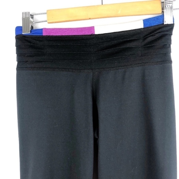 Under Armour Women's Size XS Black Straight Leg Activewear Yoga Pants - Picture 2 of 6